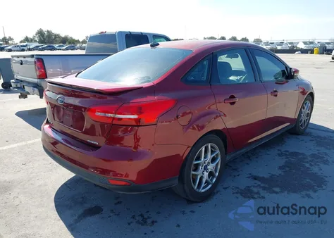 2015 Ford Focus Se z USA, uszkodzony, nr VIN 1FADP3F2XFL363555